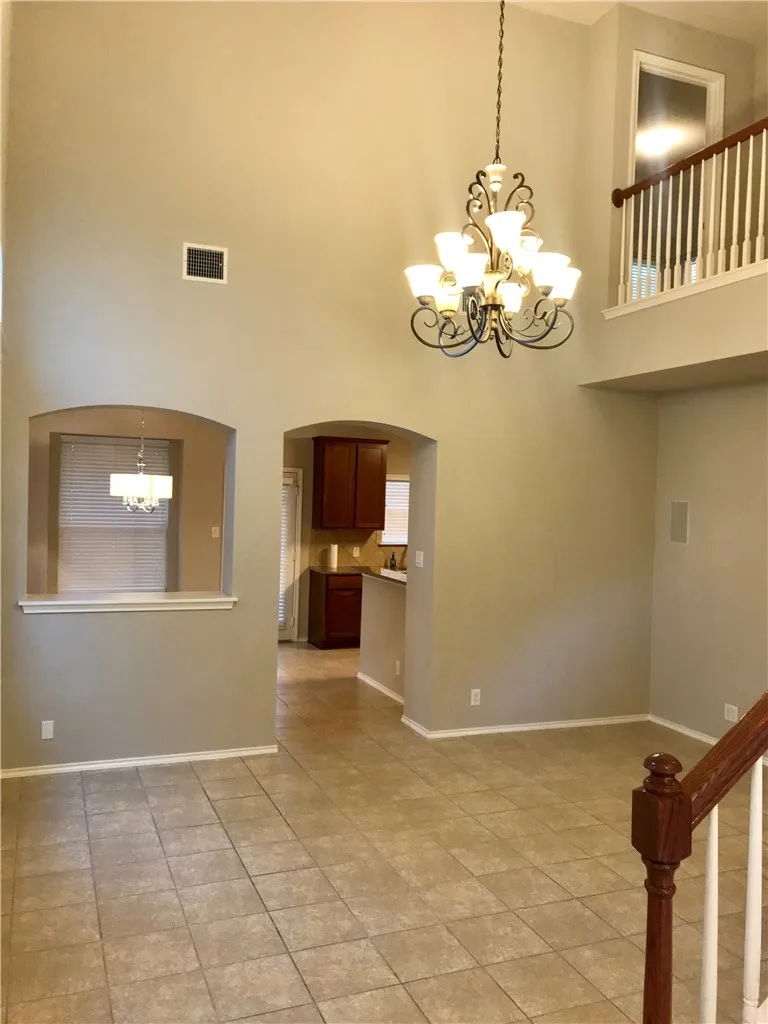 13609 Pine Warbler Drive Austin, TX 78729