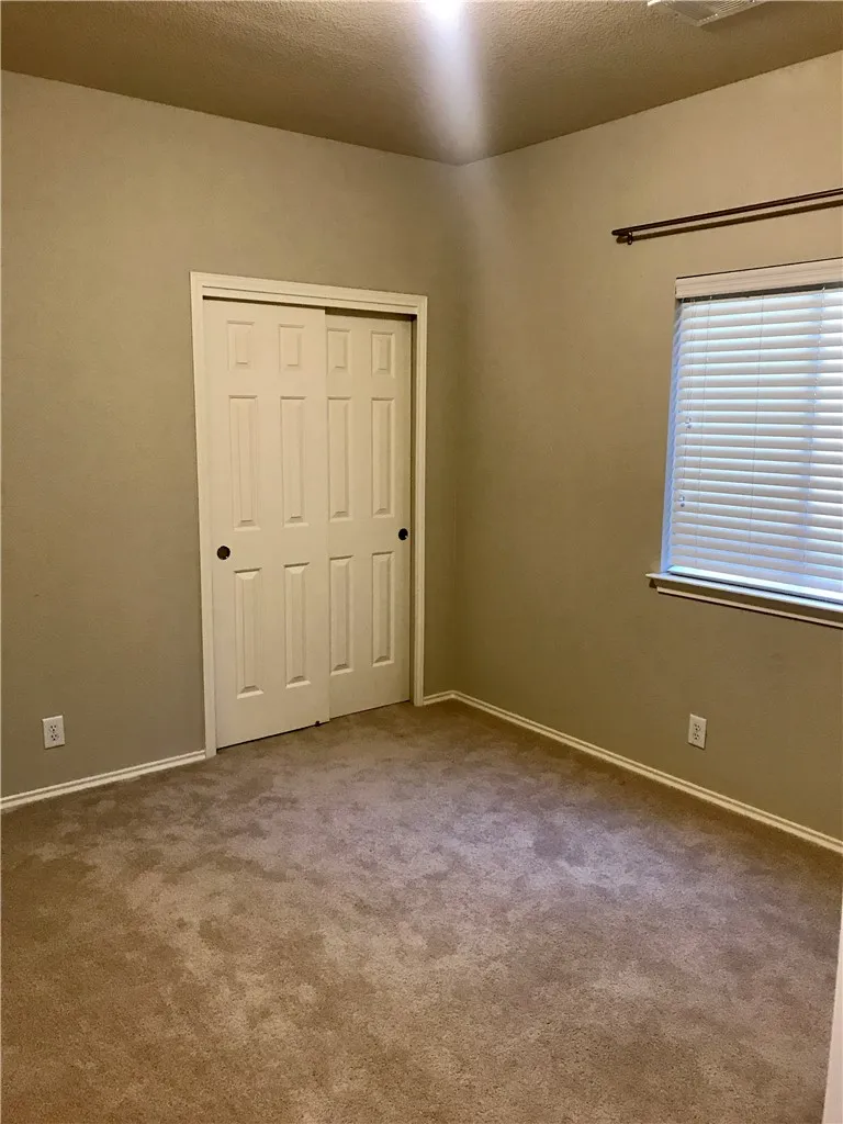 13609 Pine Warbler Drive Austin, TX 78729