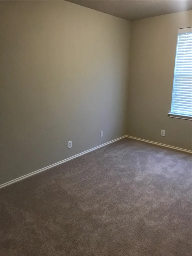 13609 Pine Warbler Drive Austin, TX 78729