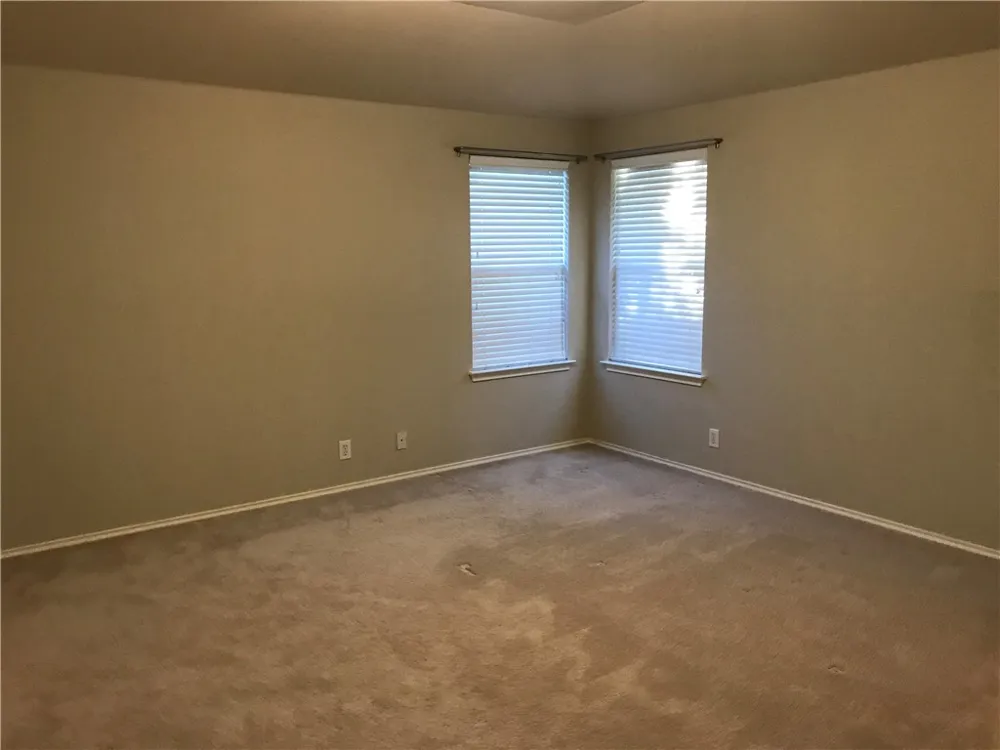 13609 Pine Warbler Drive Austin, TX 78729