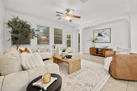 1069 Sussex Way