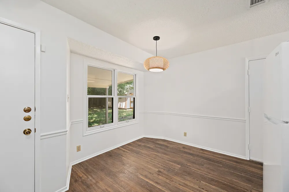 806 Easy Day Cove Austin, TX 78745
