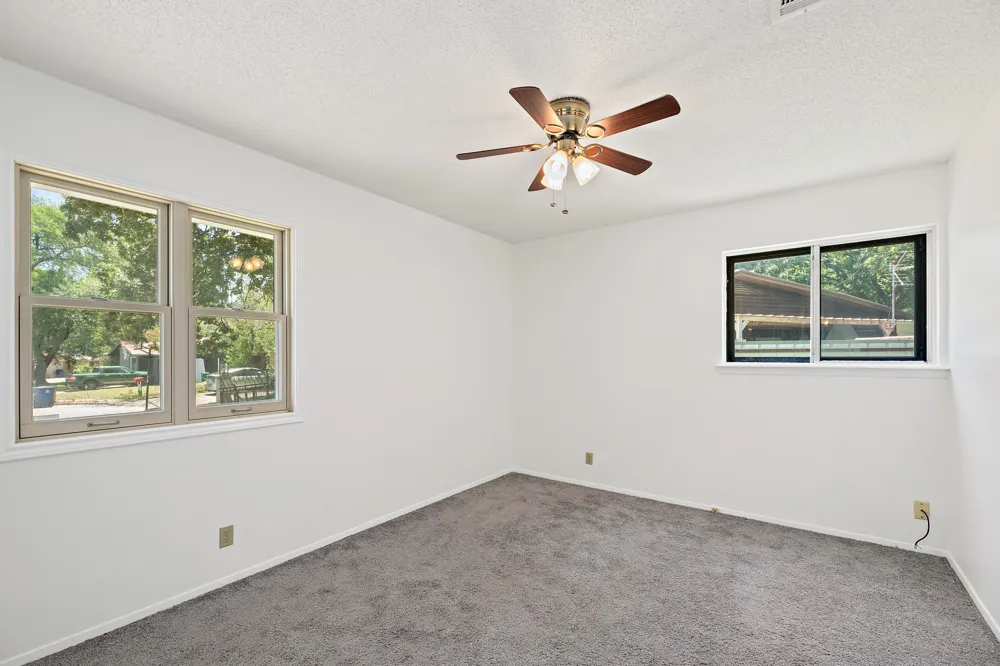 806 Easy Day Cove Austin, TX 78745