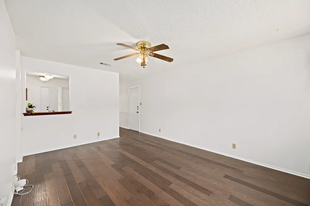806 Easy Day Cove Austin, TX 78745