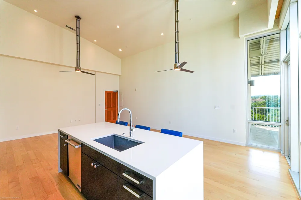 1600 Barton Springs Road #5601 Austin, TX 78704