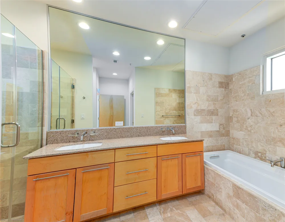 1600 Barton Springs Road #5601 Austin, TX 78704