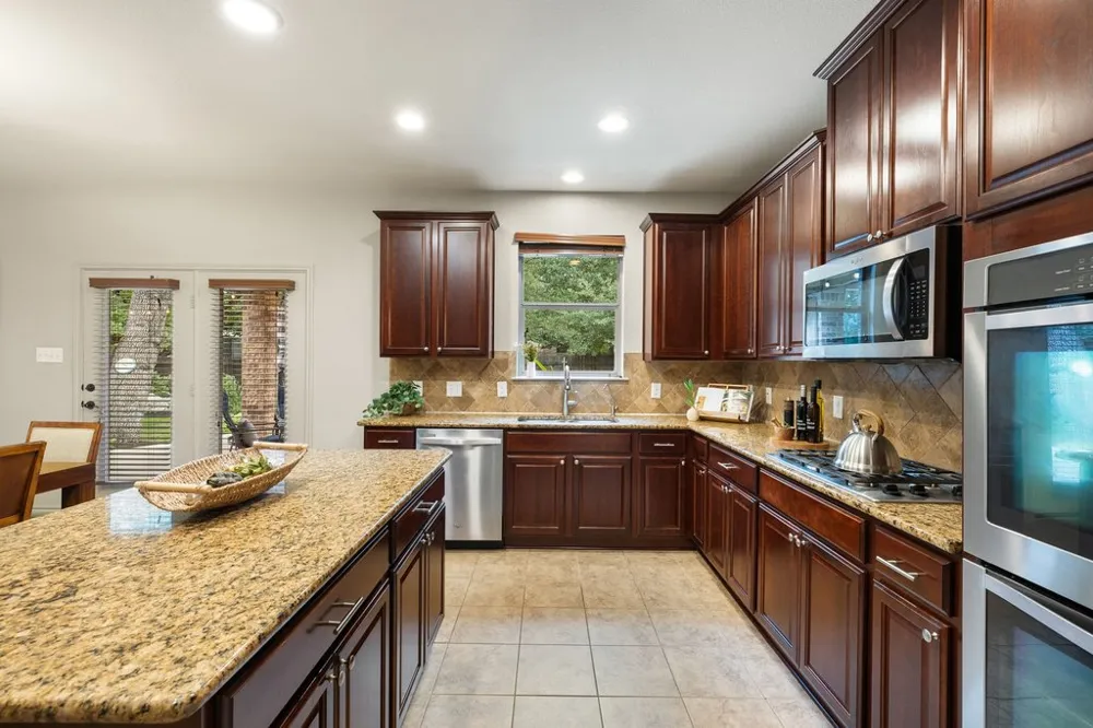 11108 Christensen Cove Austin, TX 78739