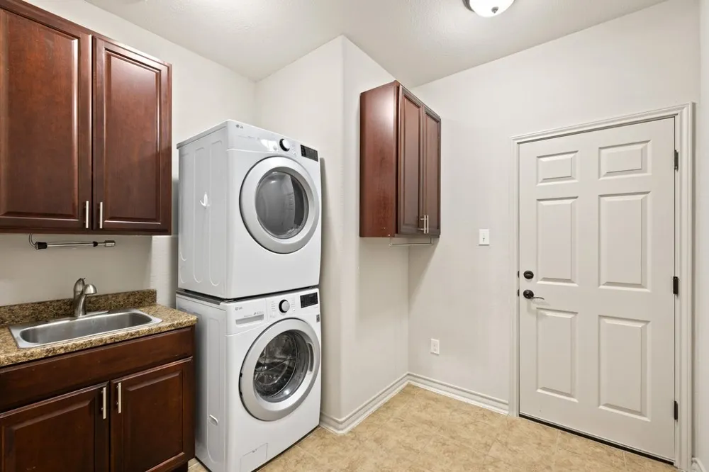 11108 Christensen Cove Austin, TX 78739