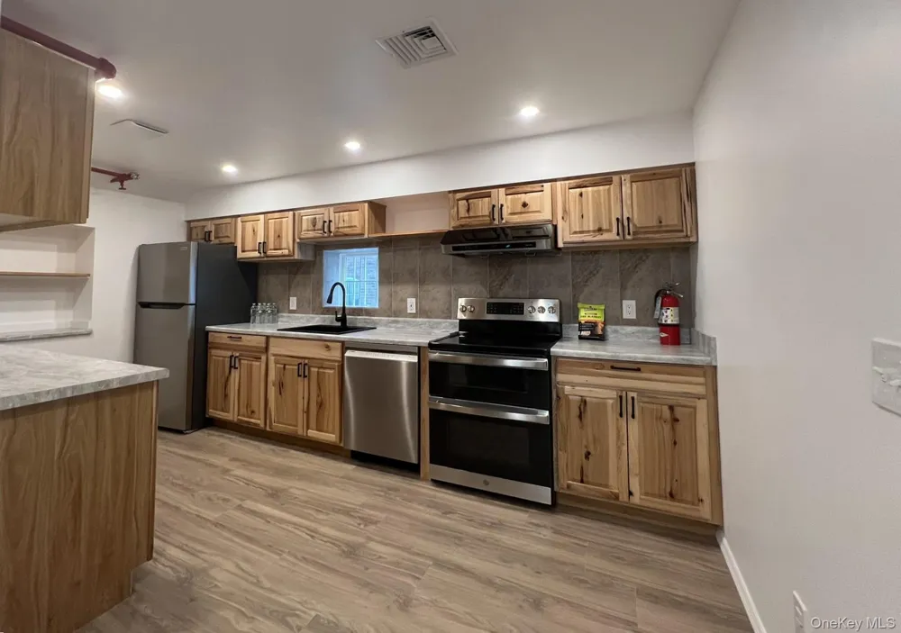 7 1st Street #A-2 Warwick, NY 10990