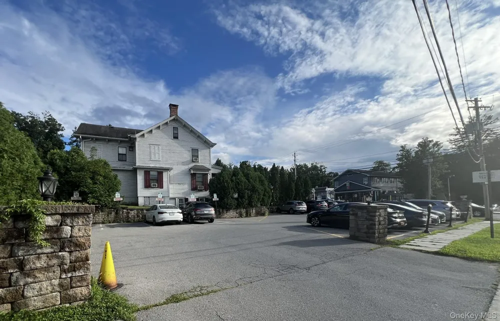 7 1st Street #A-2 Warwick, NY 10990