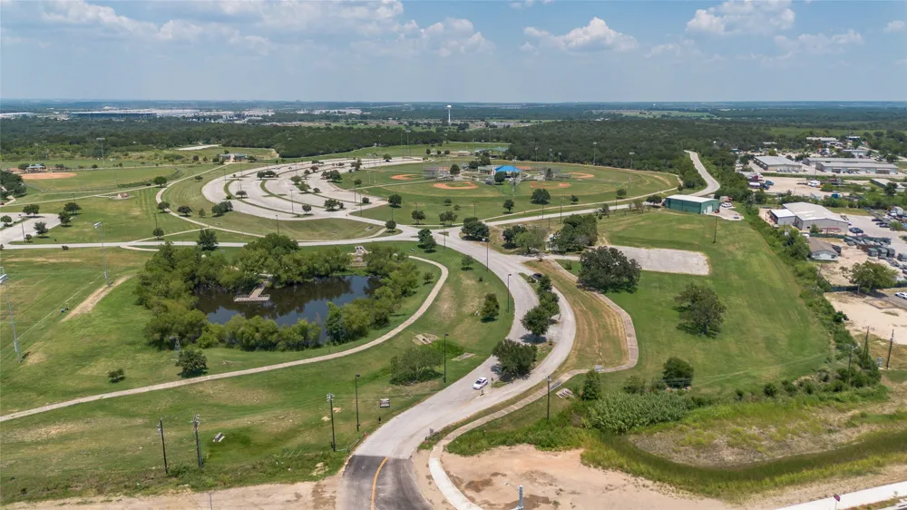 12417 Saint Thomas Drive Del Valle, TX 78617
