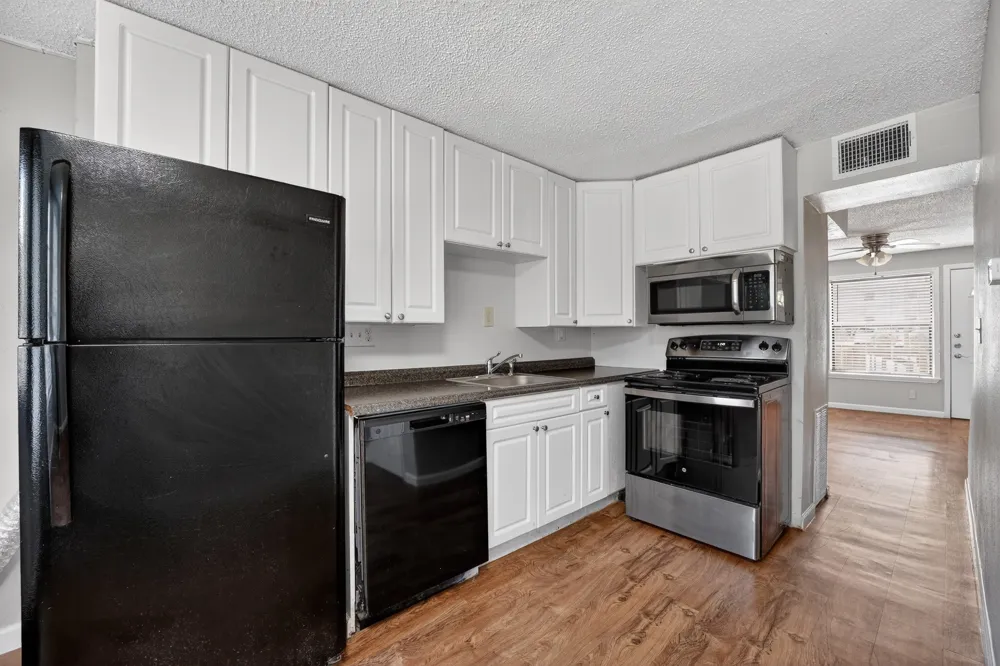 20600 Bonanza Street #2 Lago Vista, TX 78645