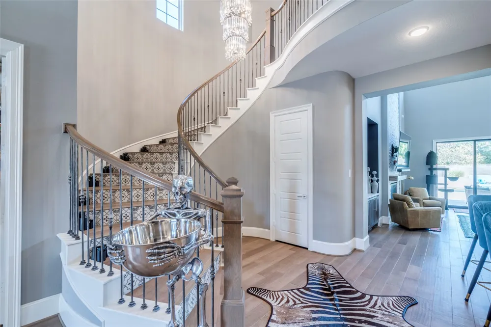 109 Bisset Court Austin, TX 78738