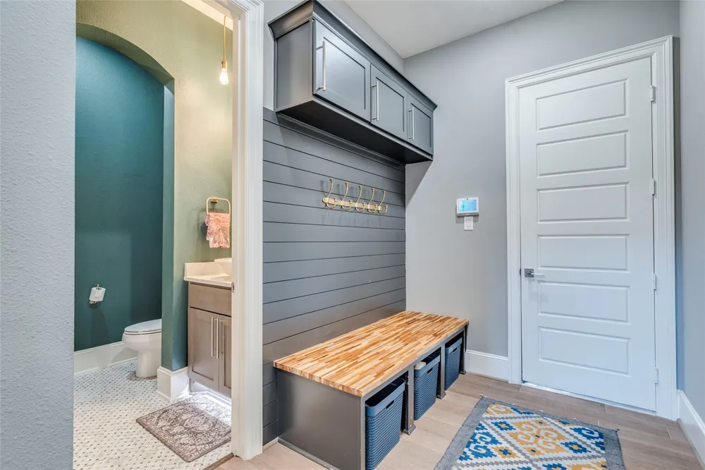 109 Bisset Court Austin, TX 78738