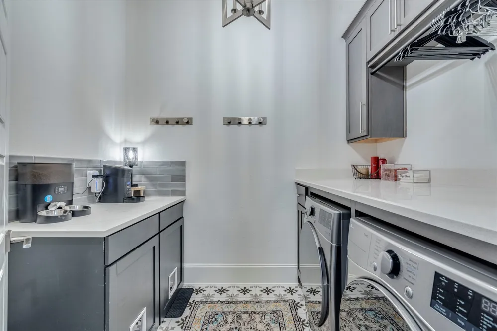 109 Bisset Court Austin, TX 78738