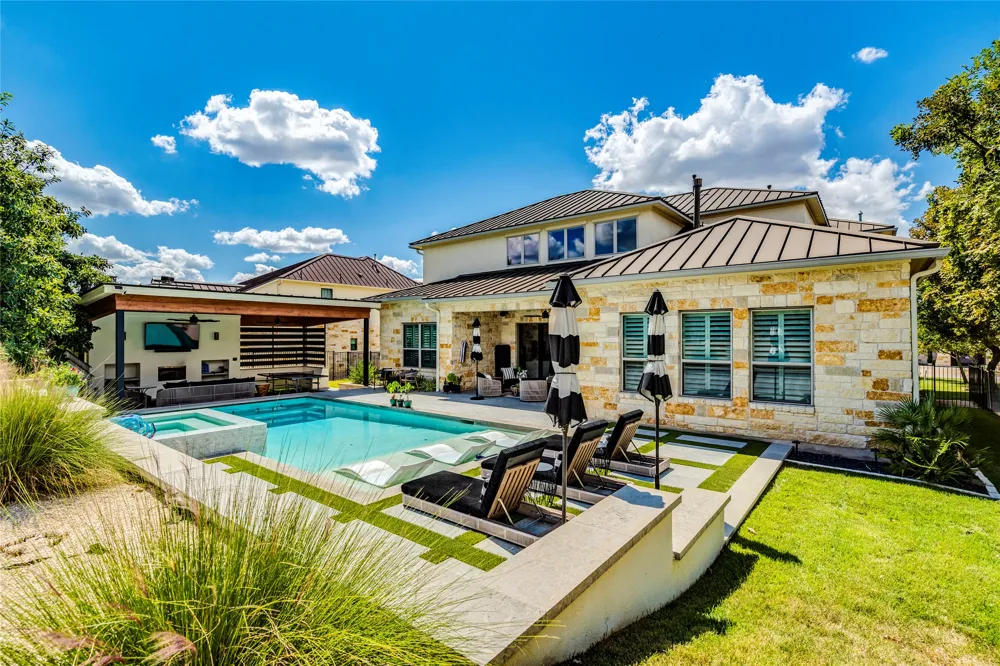 109 Bisset Court Austin, TX 78738