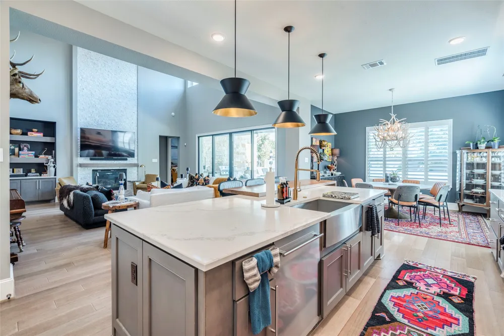109 Bisset Court Austin, TX 78738