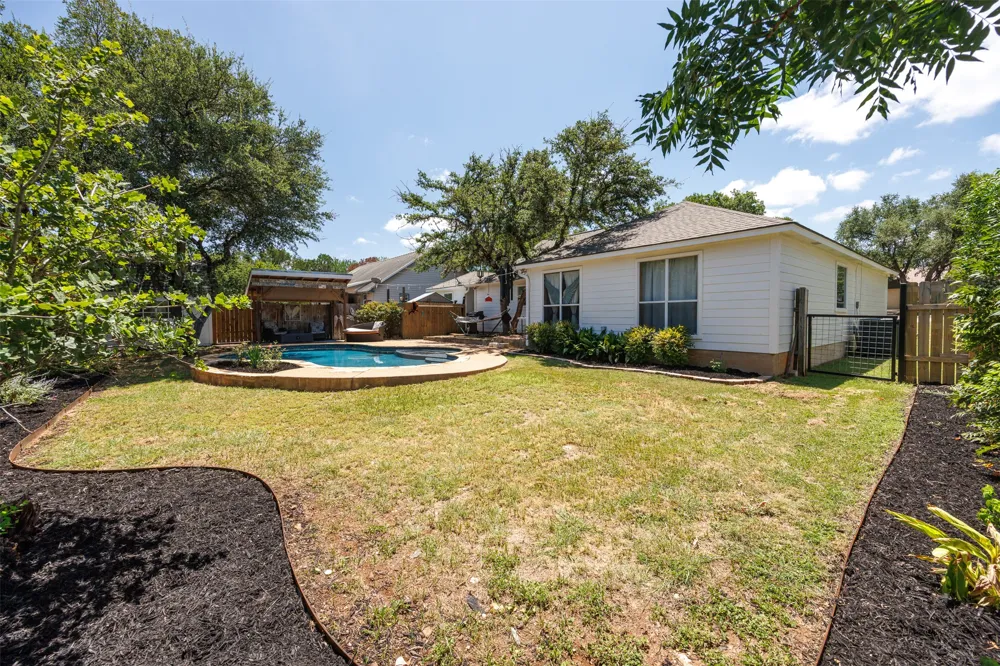 8 Deer Ridge Road Wimberley, TX 78676