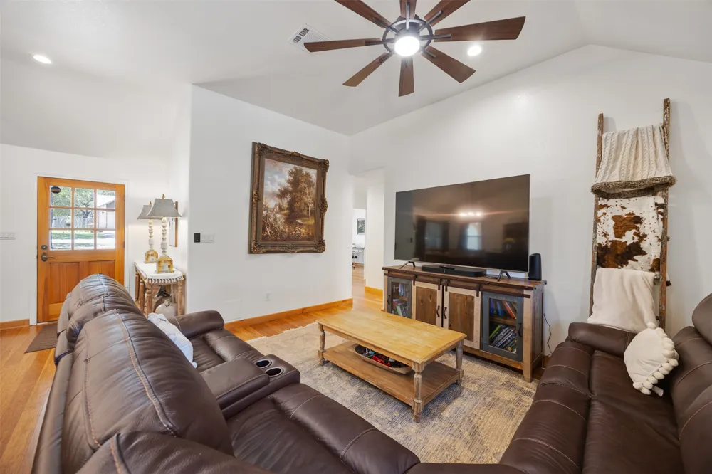 8 Deer Ridge Road Wimberley, TX 78676