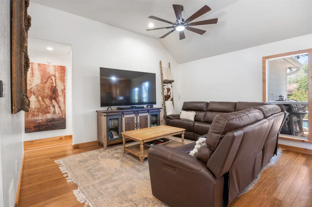 8 Deer Ridge Road Wimberley, TX 78676