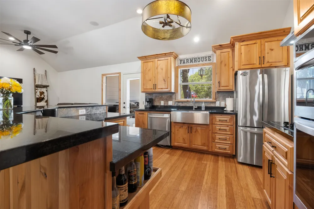 8 Deer Ridge Road Wimberley, TX 78676