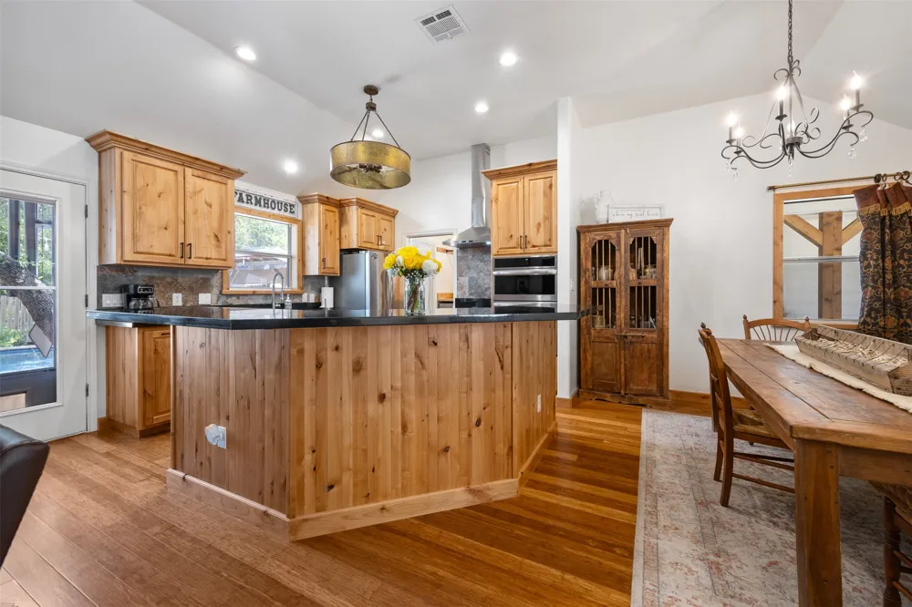 8 Deer Ridge Road Wimberley, TX 78676