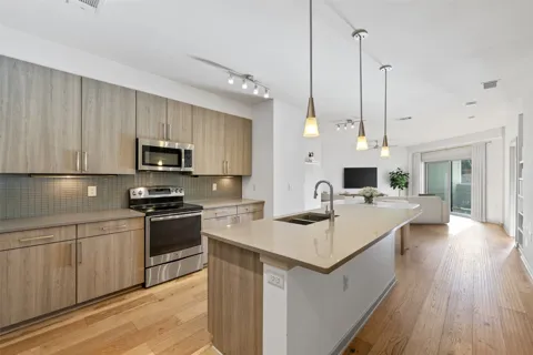 3600 S Lamar Boulevard #206