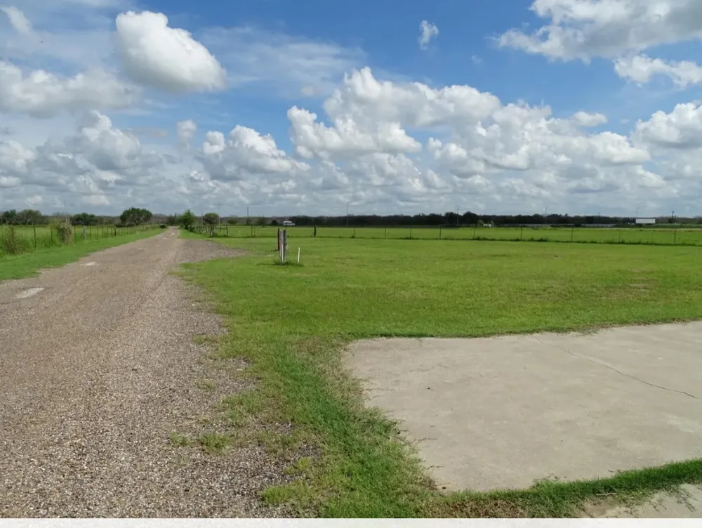 3660 E Highway 285 Highway Falfurrias, TX 78355