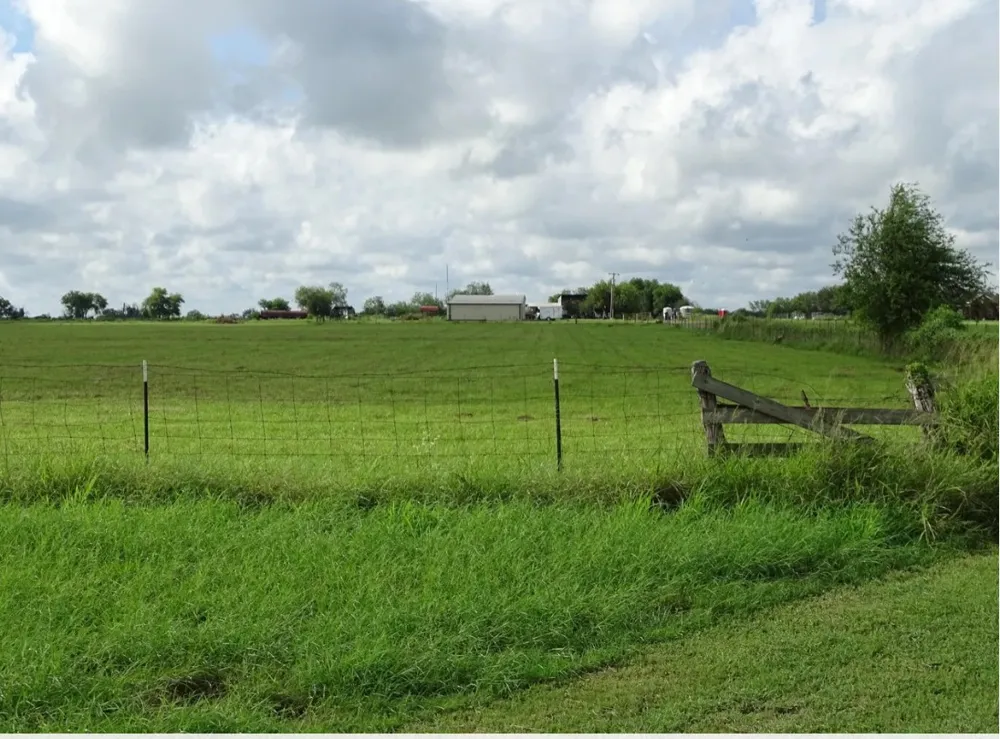 3660 E Highway 285 Highway Falfurrias, TX 78355