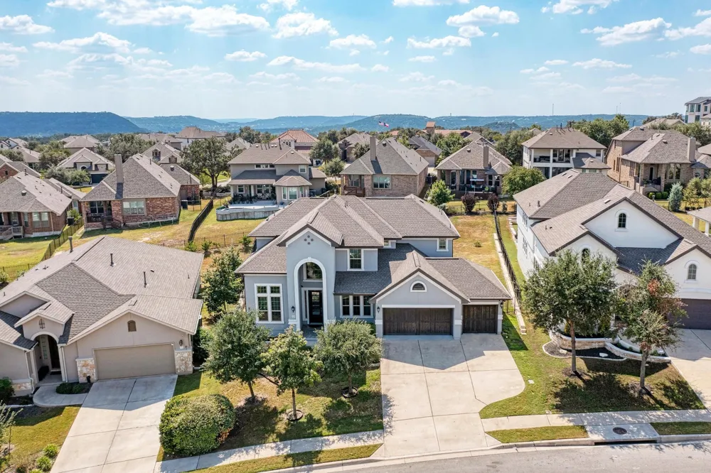 3229 Venezia View Leander, TX 78641