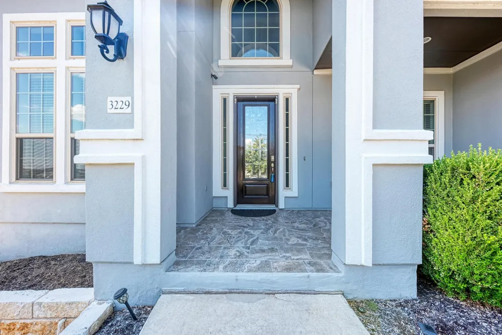 3229 Venezia View Leander, TX 78641