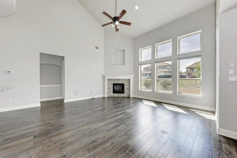 3229 Venezia View Leander, TX 78641
