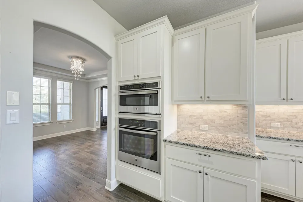 3229 Venezia View Leander, TX 78641