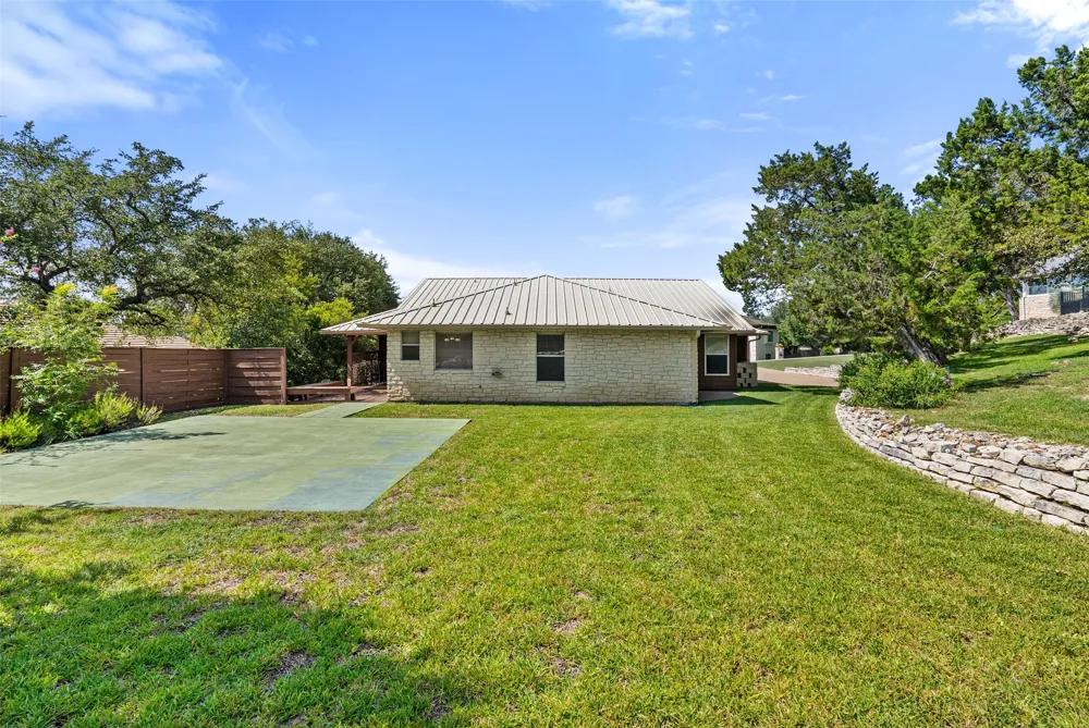 109 Schooner Drive Lakeway, TX 78738