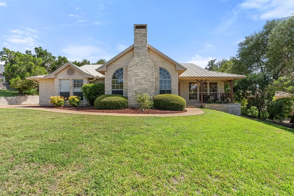 109 Schooner Drive Lakeway, TX 78738