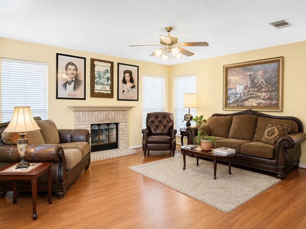 3919 Eagles Nest Street Round Rock, TX 78665