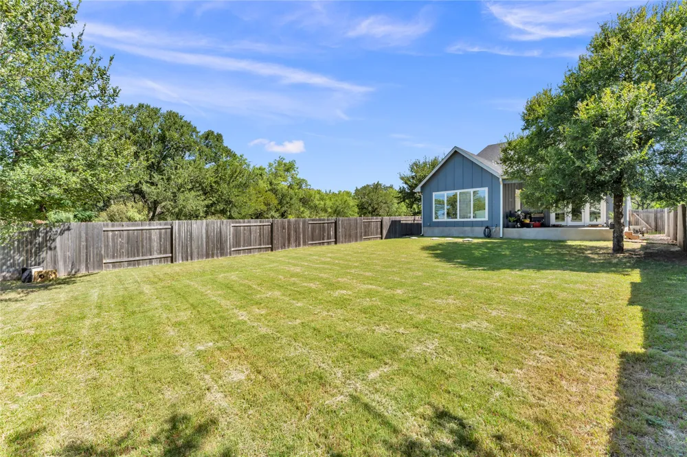 824 Woodland Hills Drive Granite Shoals, TX 78654