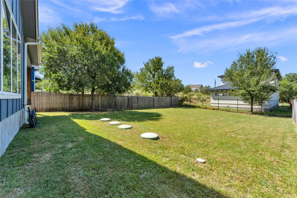 824 Woodland Hills Drive Granite Shoals, TX 78654