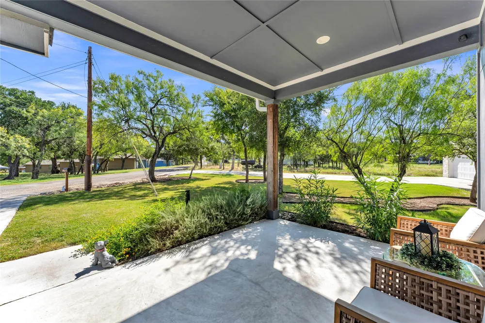 824 Woodland Hills Drive Granite Shoals, TX 78654