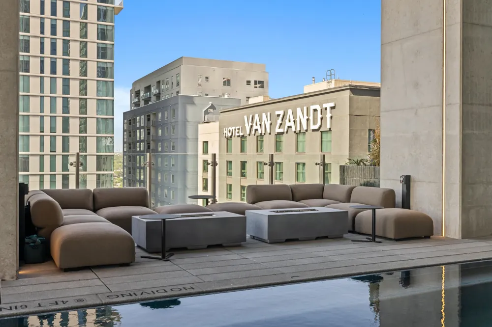 610 Davis Street #2712 Austin, TX 78701