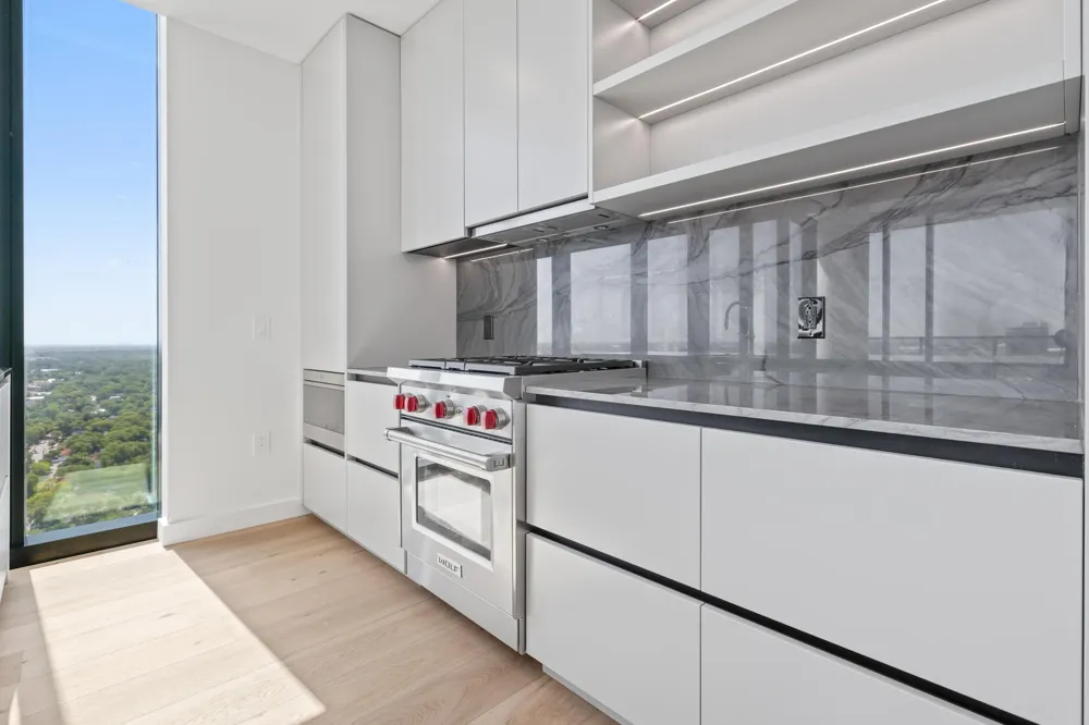 610 Davis Street #2712 Austin, TX 78701