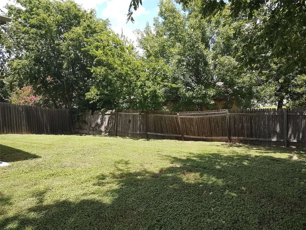 2206 S Bagdad Road #B Leander, TX 78641