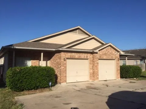 2206 S Bagdad Road #B