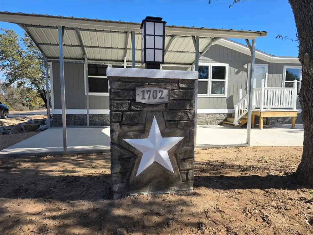 1702 Fox Foot Drive Horseshoe Bay, TX 78657