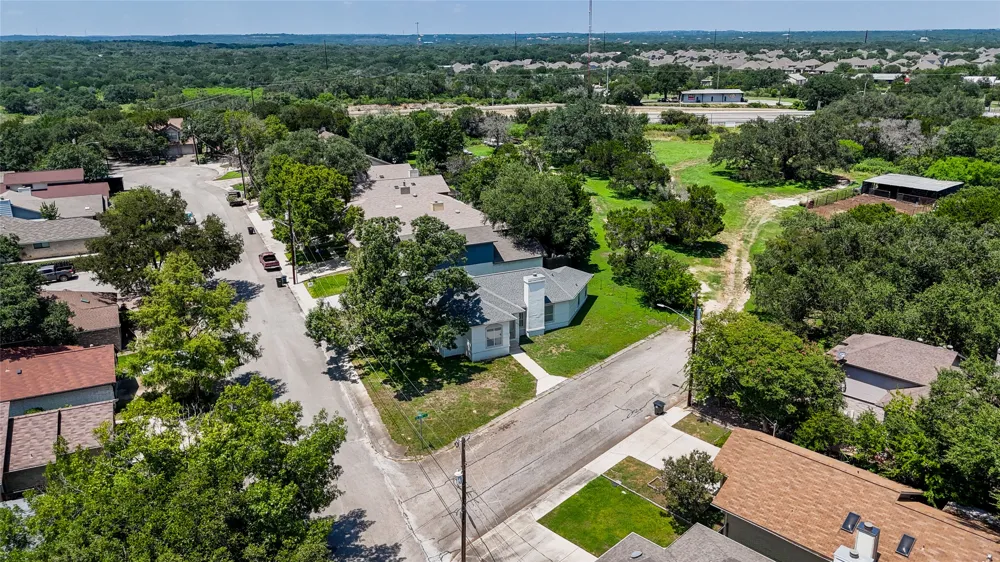 703 Lazy Bluff Lane New Braunfels, TX 78130