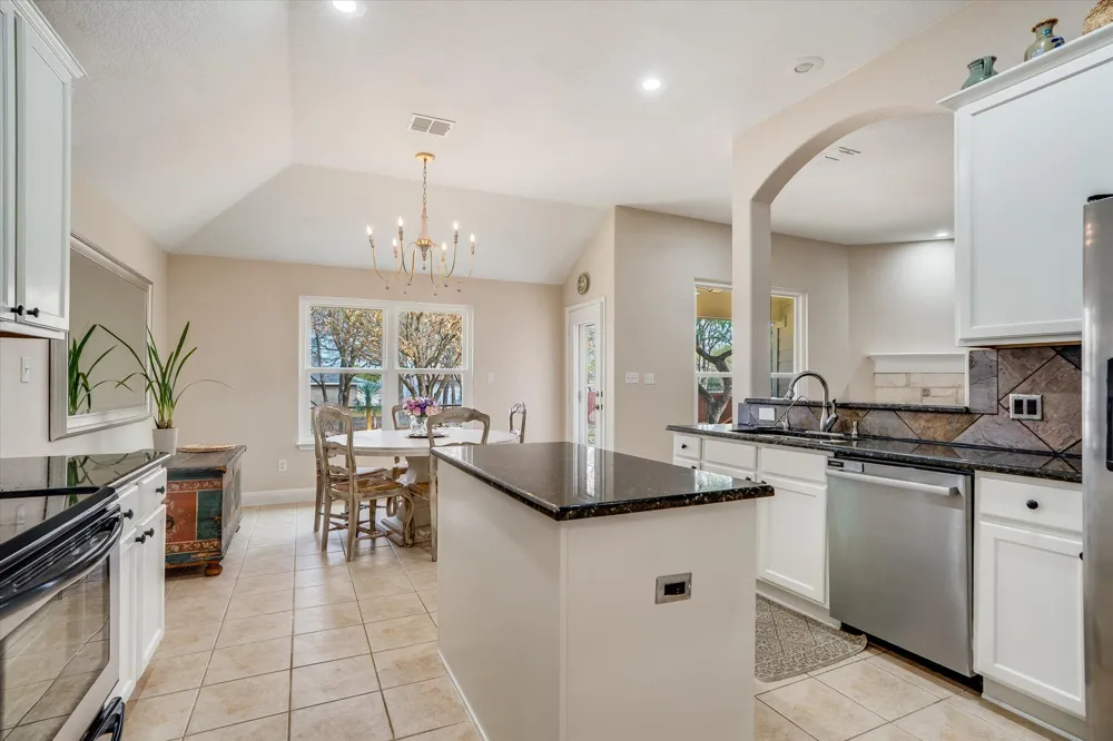 16 Serenade Circle Wimberley, TX 78676