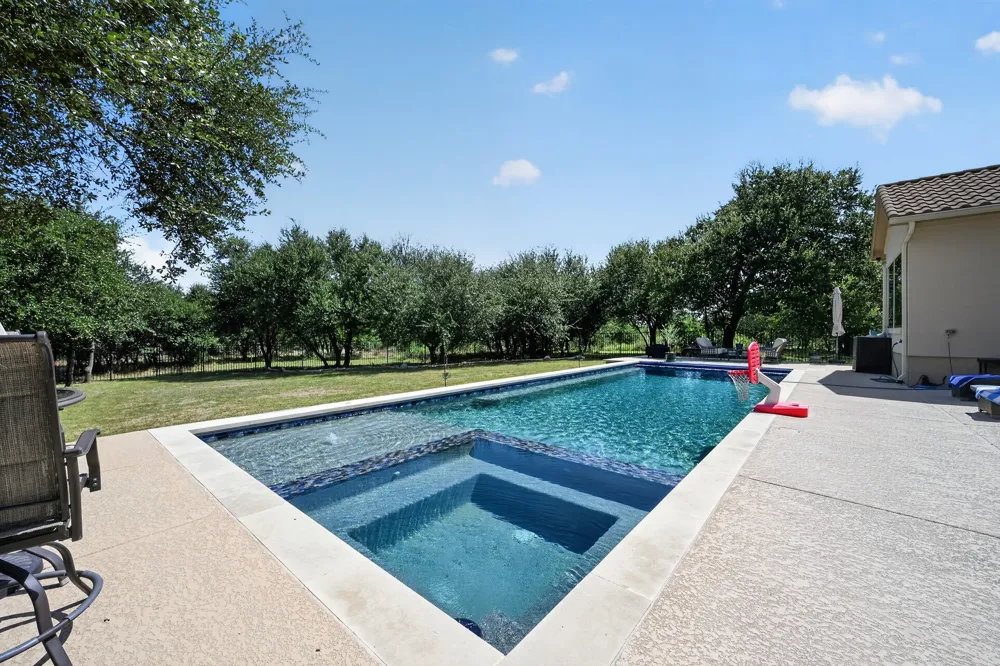 645 Strada Luca Florence, TX 76527