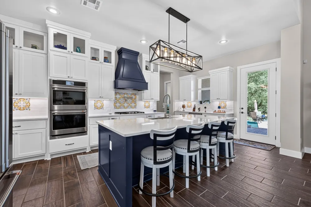 645 Strada Luca Florence, TX 76527