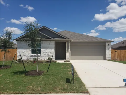 104 Mountain Maple Street