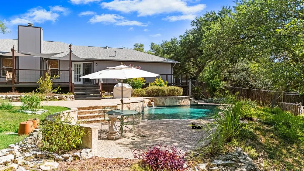 2111 Stallion Springs Drive Fischer, TX 78623
